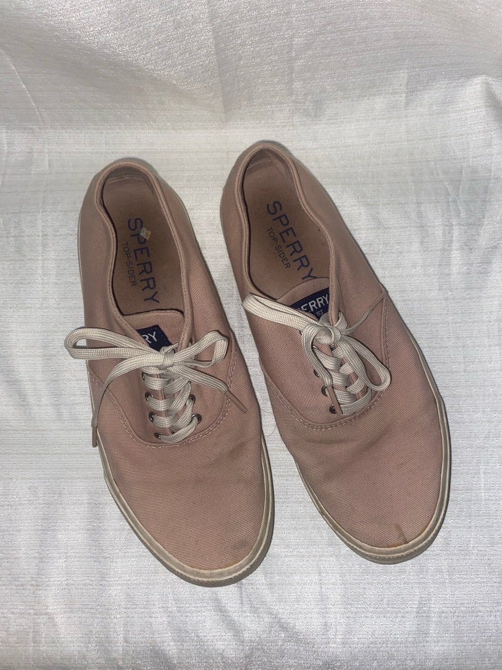 Sperry Canvas Lace-up Sneakers in Dusty Rose Y2K Collegiate Retro